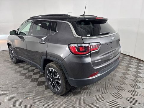 Used 2022 Jeep Compass Limited AWD/4WD image 7