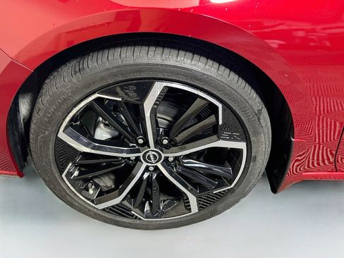 Used 2024 Nissan Altima 2.5 SR FWD image 13