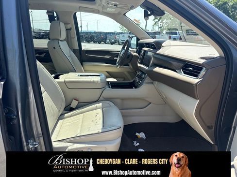 Used 2021 GMC Yukon XL Denali AWD/4WD image 19