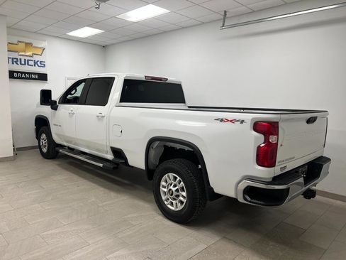 Used 2025 Chevrolet Silverado 2500 LT w/ Convenience Package image 5