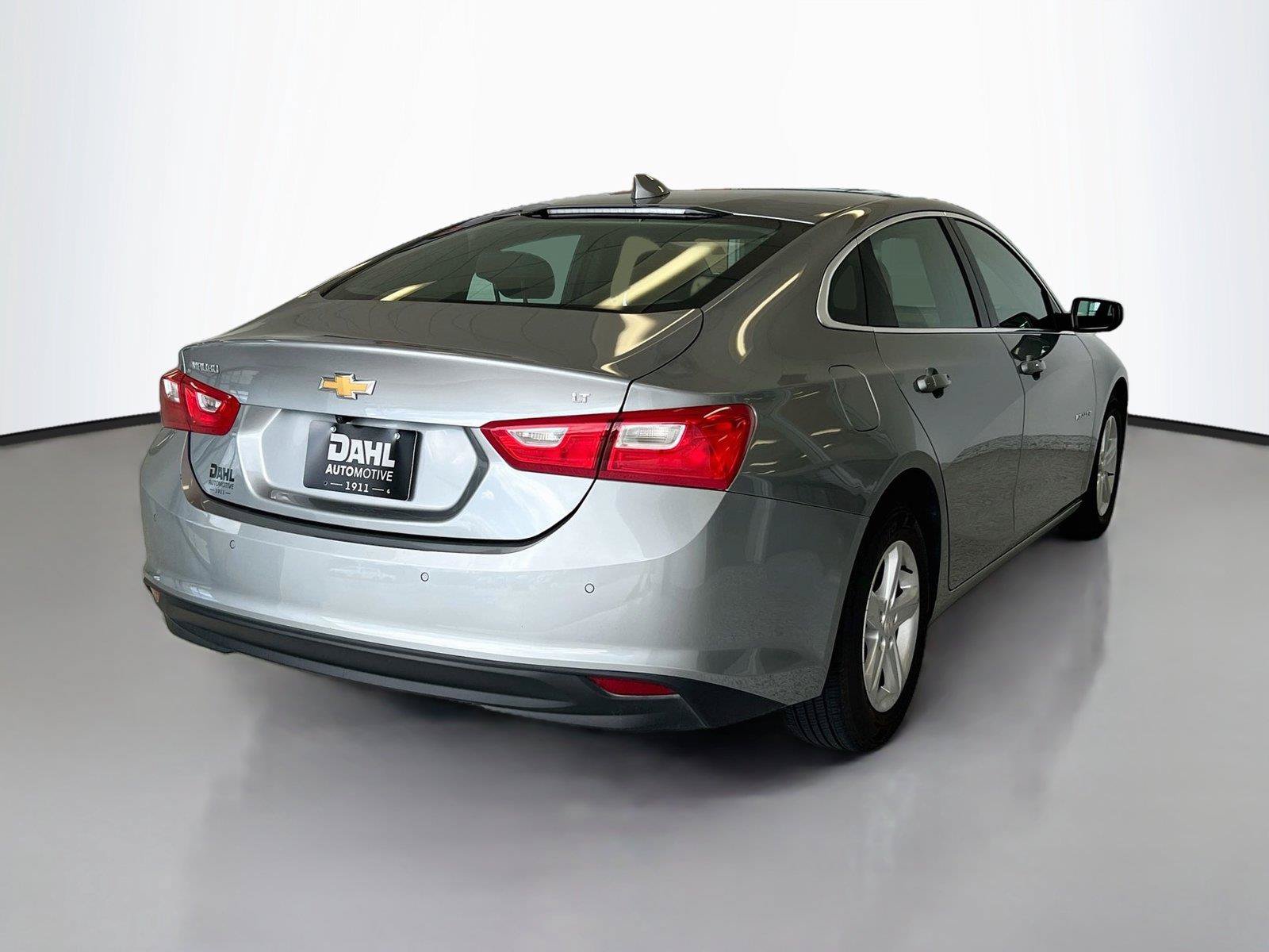 Used 2024 Chevrolet Malibu LT FWD image 13