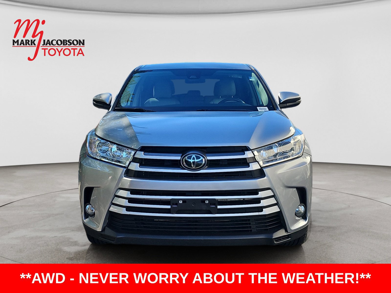 Used 2019 Toyota Highlander Plus AWD/4WD image 2