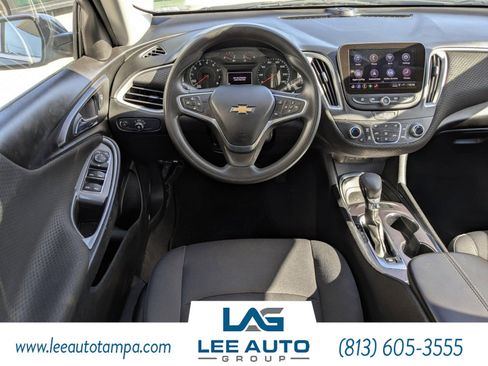 Used 2022 Chevrolet Malibu LT FWD image 18