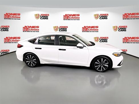Used 2024 Honda Civic EX-L image 17