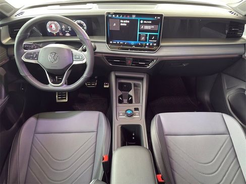 New 2026 Volkswagen Tiguan SE R-Line image 20