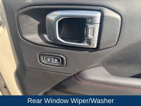 Used 2022 Jeep Wrangler Unlimited Rubicon w/ Steel Bumper Group AWD/4WD image 30