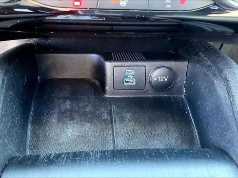 Certified 2022 Ford Escape SE w/ Cold Weather Package image 30