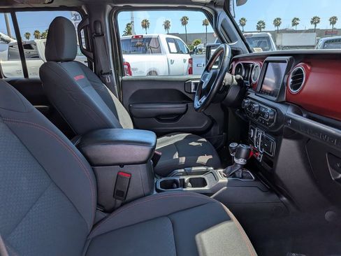 Used 2022 Jeep Wrangler Unlimited Rubicon w/ Steel Bumper Group AWD/4WD image 32