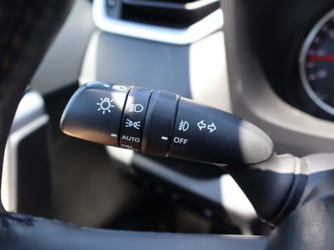 Used 2021 Toyota RAV4 XLE Premium FWD image 22