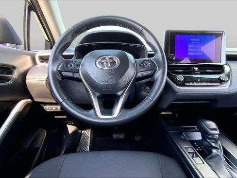 Certified 2026 Toyota Corolla Cross LE FWD image 6