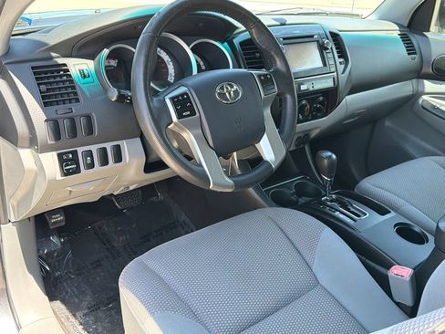 Used 2013 Toyota Tacoma 2WD Access Cab w/ Convenience Pkg image 15