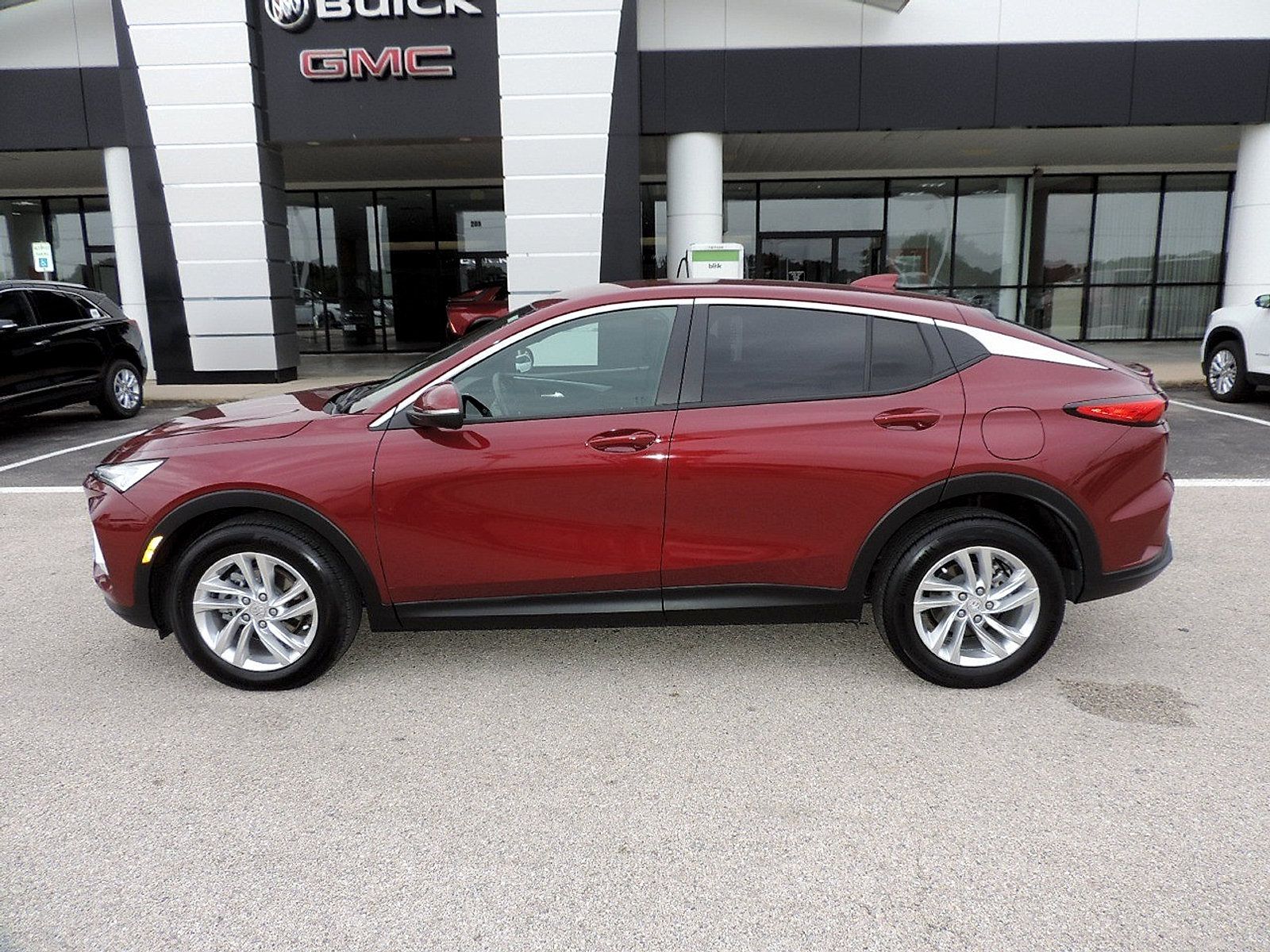 Used 2025 Buick Envista Preferred w/ Convenience I Package FWD image 8