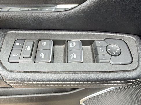 Used 2025 RAM 1500 Laramie w/ Sport Appearance Package image 21