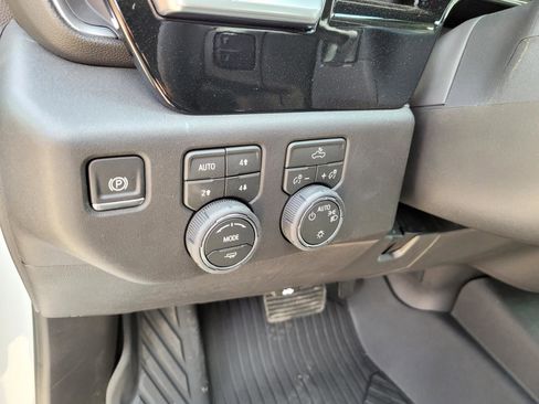 New 2026 Chevrolet Silverado 1500 LT w/ Texas Edition Plus AWD/4WD image 16