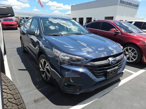 Used 2025 Subaru Legacy Premium AWD/4WD image 4