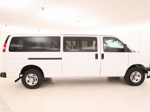 Used 2024 Chevrolet Express 3500 LT w/ LT Preferred Equipment Group image 2