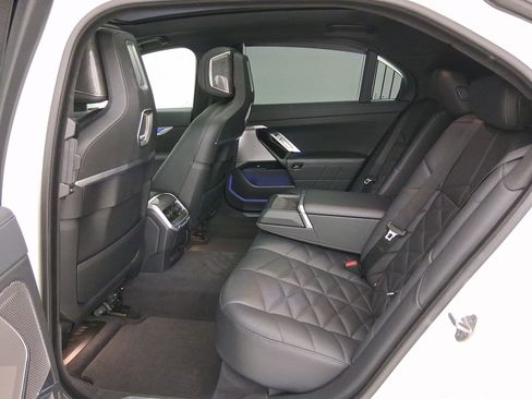 Used 2023 BMW 740i RWD image 23