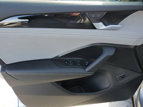 New 2026 Volkswagen Tiguan SE image 14