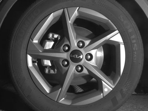 Used 2025 Kia K4 LXS image 12