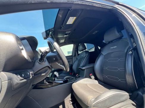 Certified 2022 Kia Forte GT-Line w/ GT-Line Premium Package FWD image 18