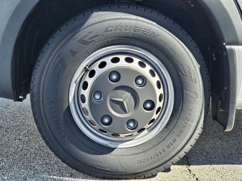 Certified 2023 Mercedes-Benz Sprinter 3500 image 7