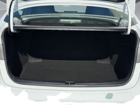 Certified 2023 Toyota Corolla LE image 30