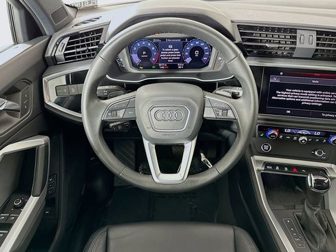 Used 2025 Audi Q3 2.0T Premium w/ Convenience Package image 5