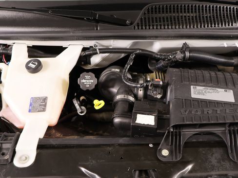 Used 2017 Chevrolet Express 2500 RWD image 16