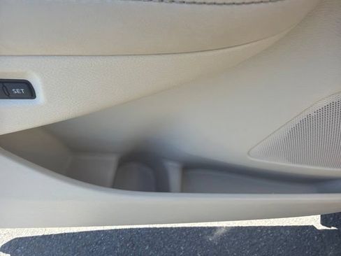 Used 2016 Nissan Murano SL w/ SL Technology Package FWD image 10