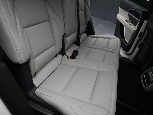 New 2026 Lincoln Nautilus Premier image 26