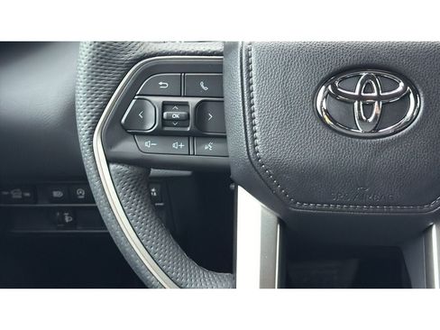New 2026 Toyota Tundra Limited AWD/4WD image 27