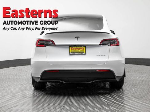 Used 2021 Tesla Model Y Long Range AWD/4WD image 6