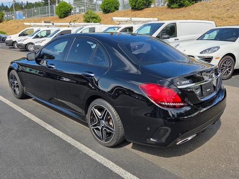 Used 2019 Mercedes-Benz C 300 4MATIC Sedan image 5