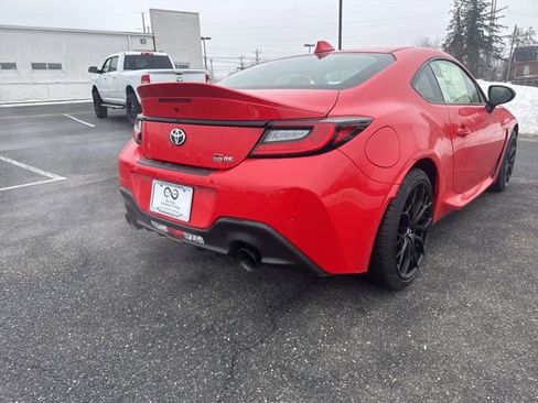New 2026 Toyota GR86 Premium image 7