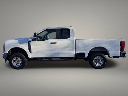 Used 2024 Ford F250 XL w/ Snow Plow Prep Package image 2