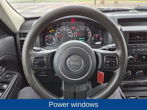 Used 2011 Jeep Liberty Sport AWD/4WD image 18