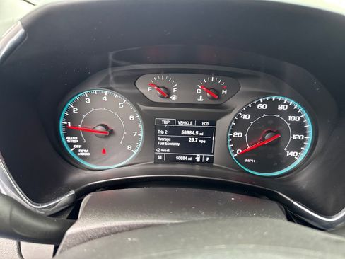 Used 2023 Chevrolet Equinox LS image 20