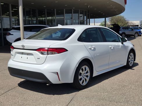 Used 2024 Toyota Corolla LE FWD image 6