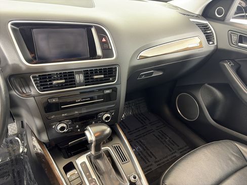 Used 2016 Audi Q5 2.0T Premium Plus w/ Technology Package image 4