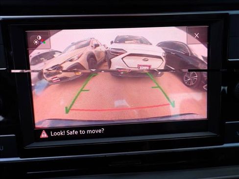 Used 2020 Volkswagen Jetta SE w/ SE Cold Weather Package FWD image 18