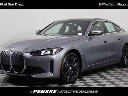 New 2026 BMW i4 eDrive40 w/ Parking Assistance Package RWD image 1
