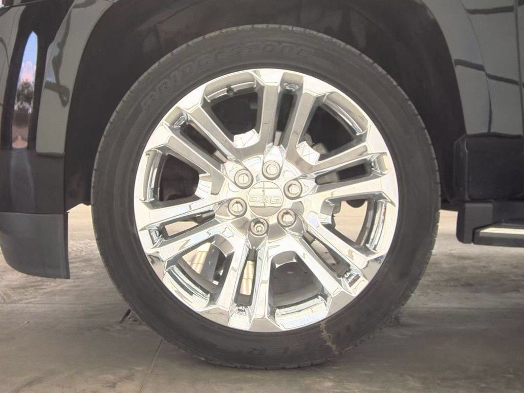 Used 2018 GMC Yukon SLT w/ Premium Edition AWD/4WD image 17