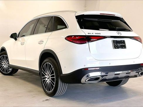 New 2026 Mercedes-Benz GLC 300 image 12