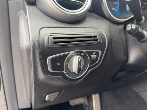 Used 2021 Mercedes-Benz GLC 300 GLC 300 w/ AMG Line image 13