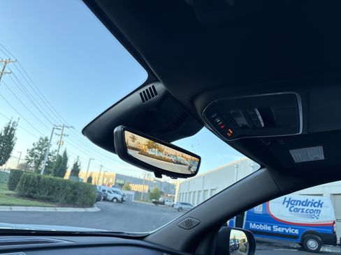 Used 2026 Chevrolet Traverse RS w/ LPO, Floor Liner Package FWD image 28