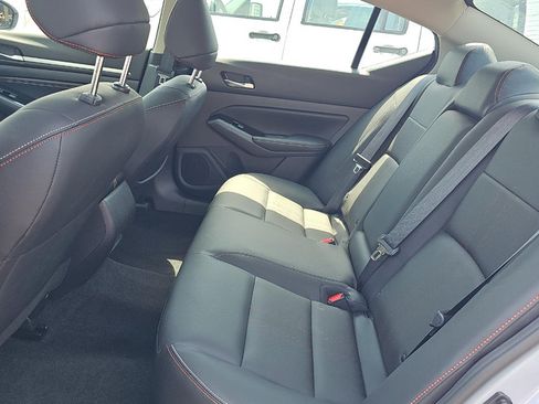 Used 2023 Nissan Altima 2.5 SR w/ SR Premium Package FWD image 33