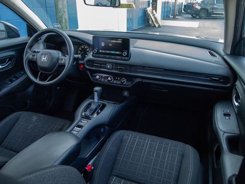 Used 2024 Honda HR-V LX image 28