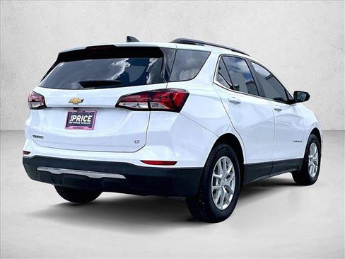Used 2023 Chevrolet Equinox LT FWD image 2