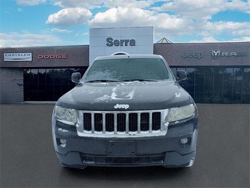 Used 2012 Jeep Grand Cherokee Laredo w/ Laredo E Group image 2