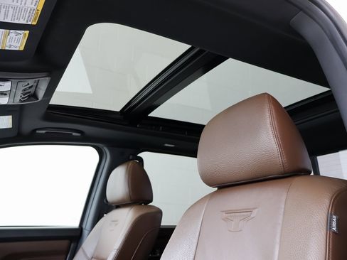 Used 2021 Nissan Titan Platinum Reserve w/ Moonroof Package image 23